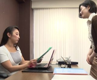 Hiếp giám đốc khó ưa